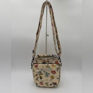 Lug Skeeter Convertible Crossbody in Hummingbird Floral